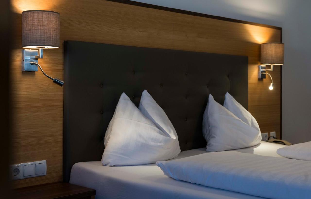 Hotel Neuwirt 젤암질러 외부 사진